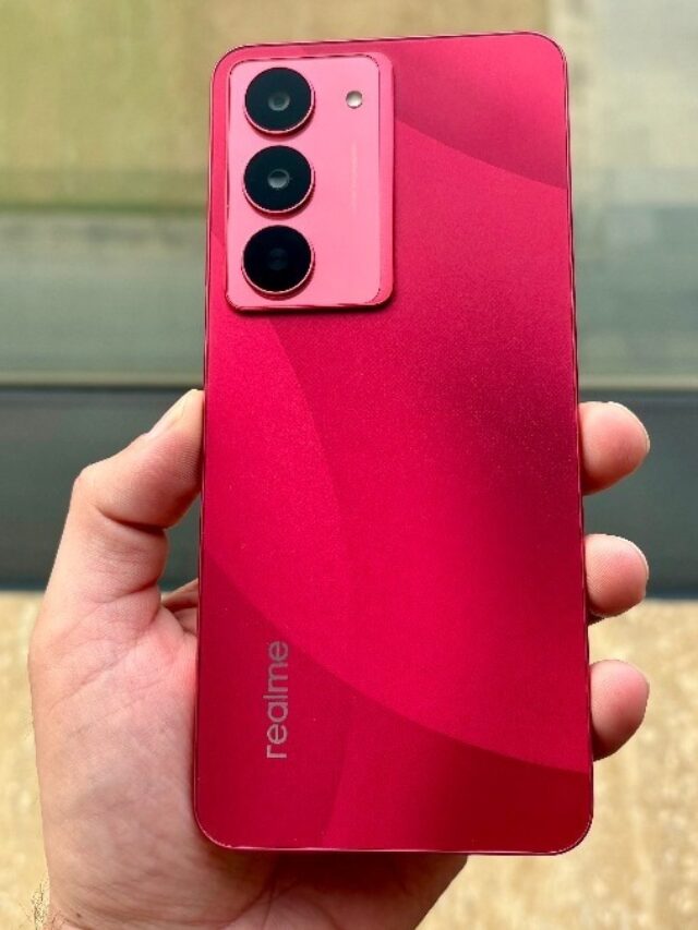 Many great features available in this mobile in just 15k Realme 14X 5G Launch (4)